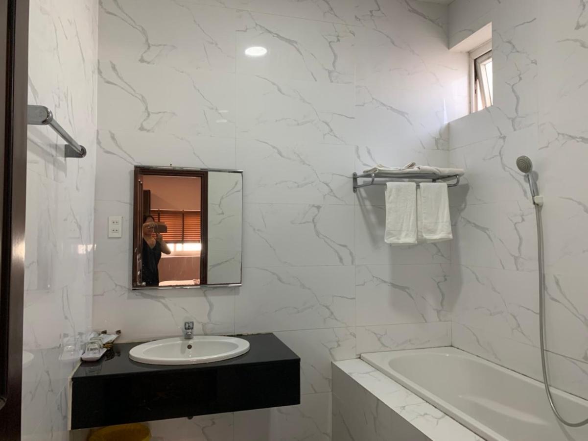 Ha Long Hotel Thu Duc Hcmc Ho Chi Minh City Bagian luar foto